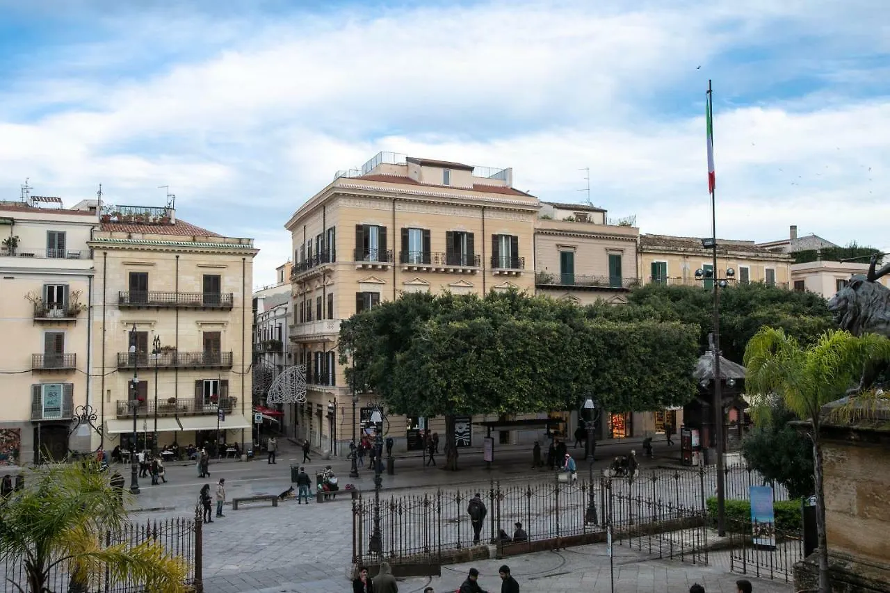 פלרמו Palazzo Sovrana Serviced Luxury Apartments