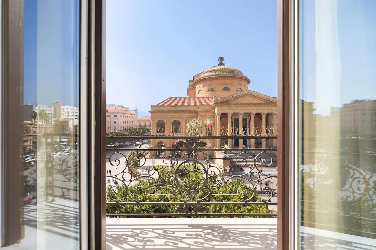 Palazzo Sovrana Serviced Luxury Apartments Palermo 4*,  Italy