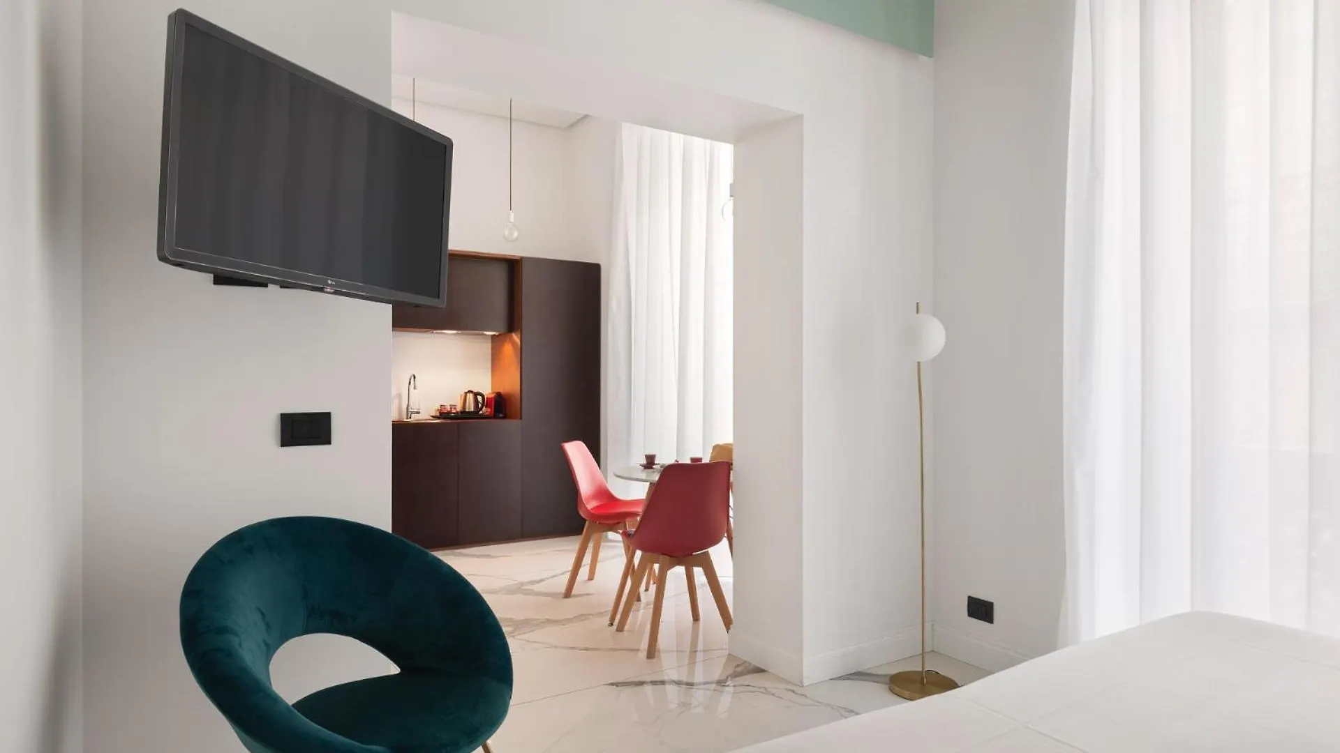 Palazzo Sovrana Serviced Luxury Apartments Palermo 4*,