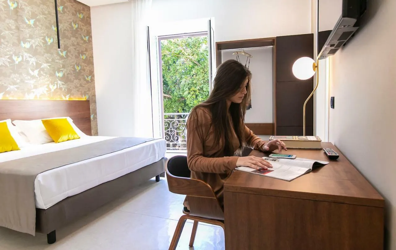 **** Aparthotel Palazzo Sovrana Serviced Luxury Apartments Palermo Italy
